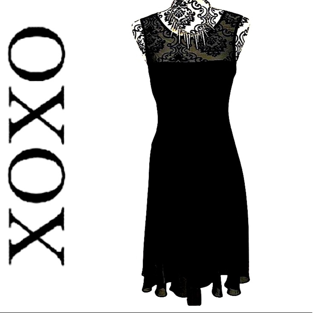 XOXO EUC black sleeveless cocktail dress with sheer overlay back zipper Size 7/8